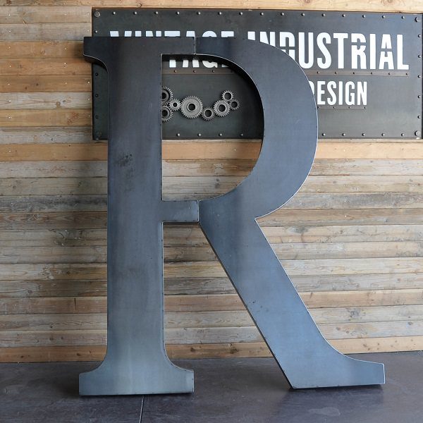 10 foot Letter R