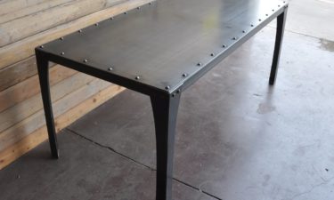 Simple Table Base