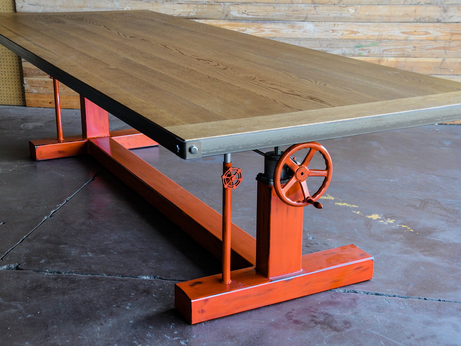 kitchen table.base crank