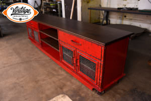 Aged-Boxcar-Ellis-(6-of-7)logo