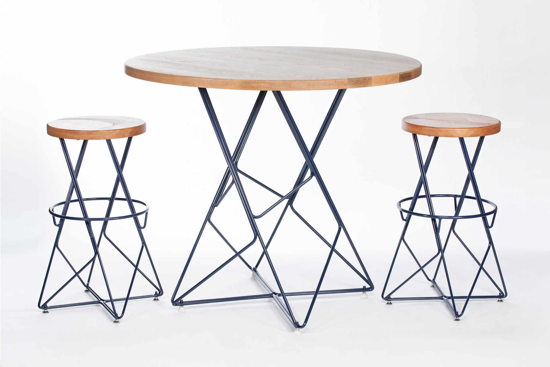 Vine Bar Table & Stools - Image 3