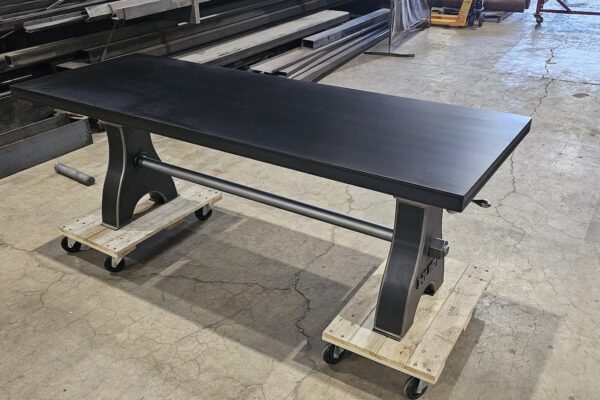 Small Hure Crank Desk